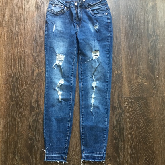 Distressed jeans - Picture 3 of 4